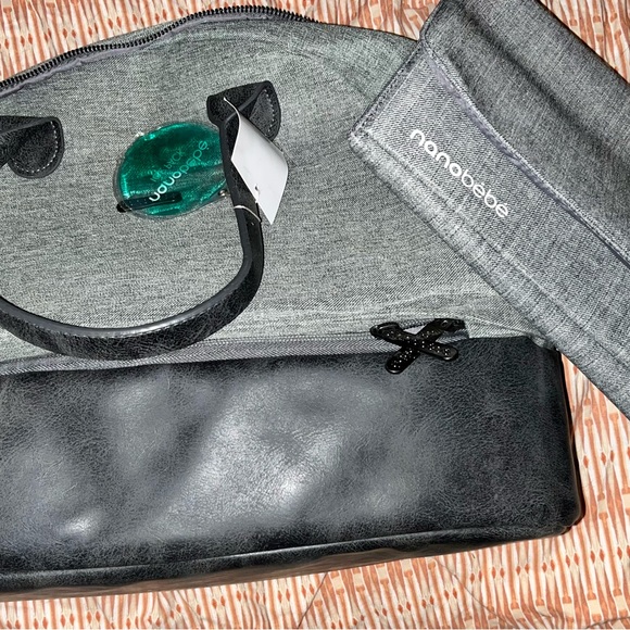 NWT Nano Bebe diaper bag and changing mat - Picture 4 of 6